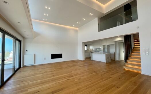 2 LEVEL PENTHOUSE RESIDENCE-GOLF