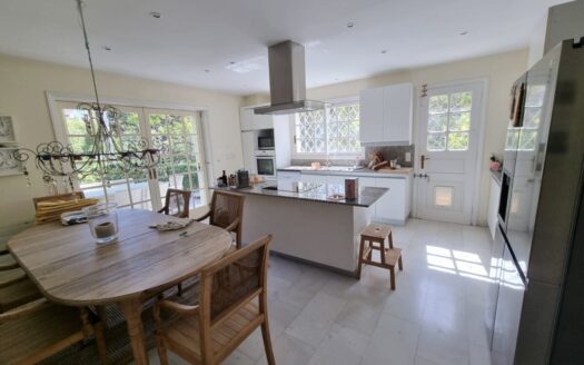 VOULA LUXURY VILLA