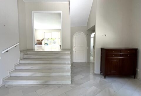 VOULA LUXURY VILLA