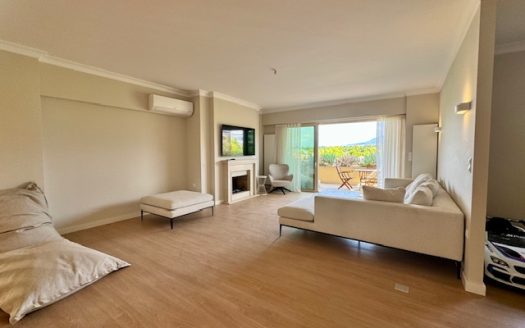 GOLF -NEW LUXURY APARTMENT