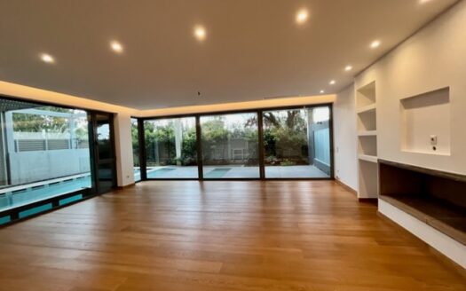 ELLINIKO -LUXURY MAISONETTE