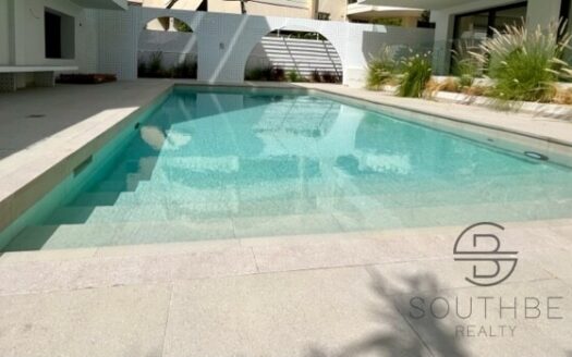 VOULA – 3 LEVEL GROUND FLOOR RESIDENCE