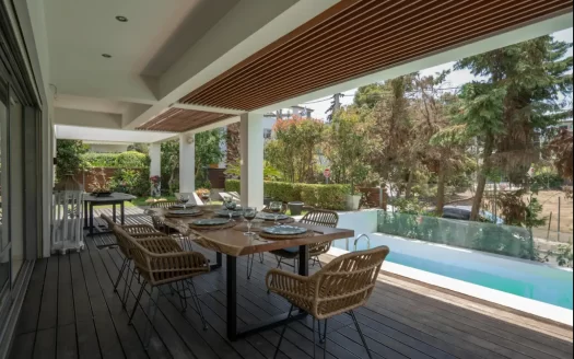 VOULA 2 LEVEL GROUND-FLOOR MAISONETTE