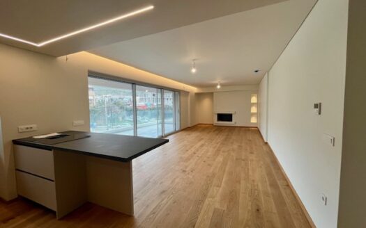 GLYFADA NEW LUXURY APARTMENT