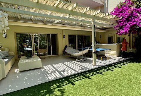 GLYFADA -LUXURY MAISONETTE