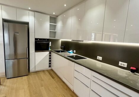 LUXURY APARTMENT -CLOSE TO THE BEACH