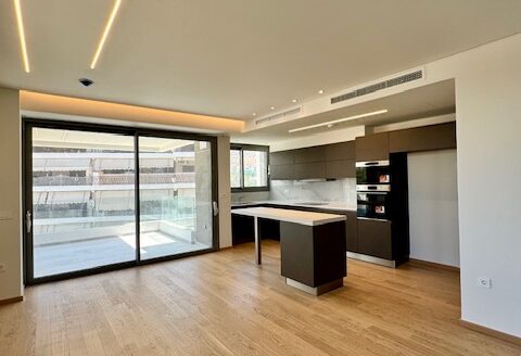 NEW BUILD-LUXURY APARTMENT GLYFADA