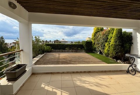 2 LEVEL LUXURY MAISONETTE WITH SEA VIEW