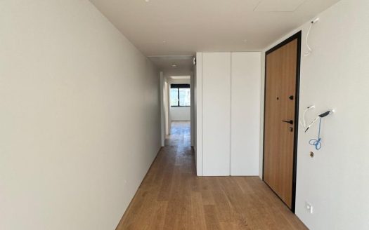 VOULA 2-LEVEL PENTHOUSE RESIDENCE