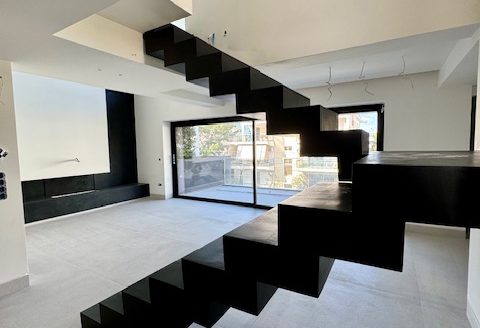 VOULA -2 LEVEL MAISONETTE