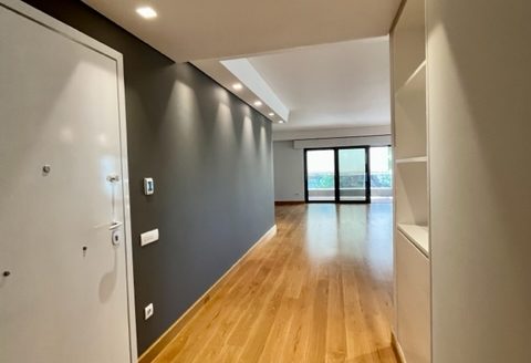 SINGLE LEVEL RESIDENCE A+ -GLYFADA CENTER
