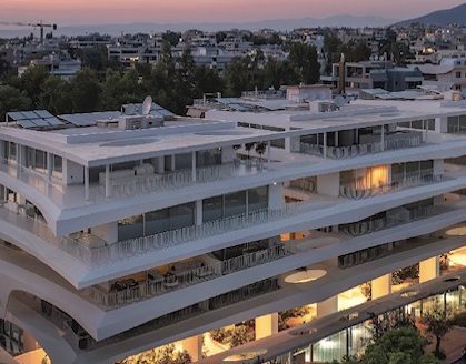 2-LEVEL PENTHOUSE WITH SEA VIEW