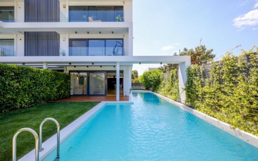 ELLINIKO-LUXURY MAISONETTE