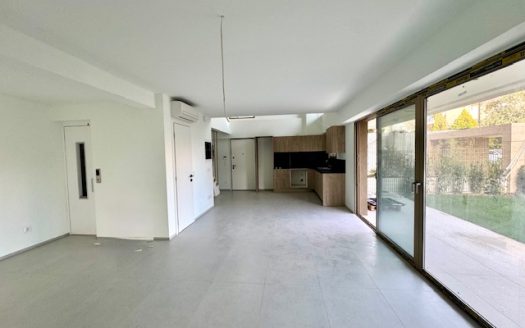 GLYFADA -CENTER 2 LEVEL MAISONETTE A+
