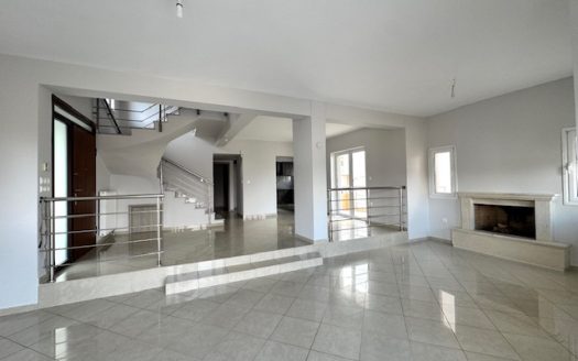 VOULA  KALYMNIOTIKA -2 LEVEL MAISONETTE