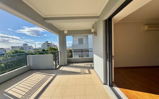 GLYFADA GOLF -2 LEVEL MAISONETTE WITH SEA VIEW