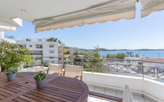 VOULA CENTER -APARTMENT WITH SEA VIEW