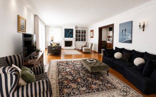 GLYFADA-CENTER  TOP FLOOR MAISONETTE WITH SEA VIEW