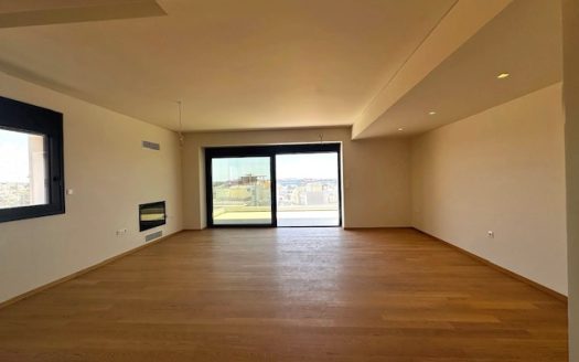 VOULA CENTER -TOP FLOOR MAISONETTE