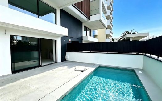 VOULA -CENTER LUXURY MAISONETTE READY TO MOVE