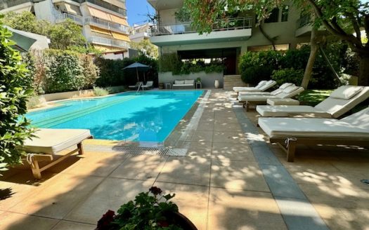 GLYFADA -CENTER LUXURY APARTMENT