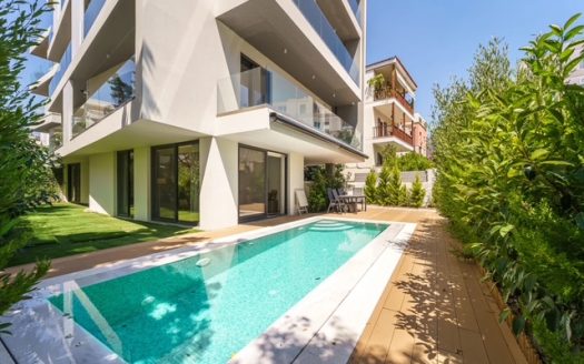 GLYFADA -GOLF -LUXURY MAISONETTE WITH PRIVATE GARDEN &POOL